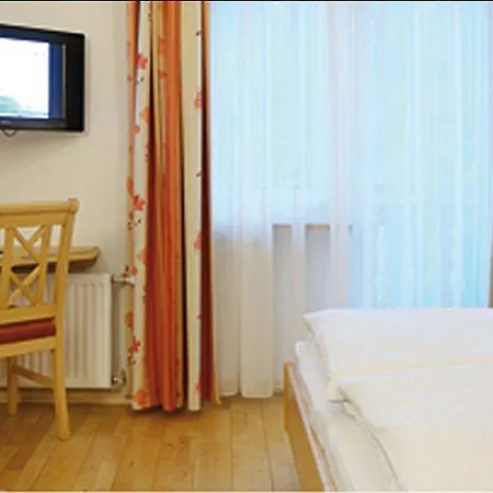 Отель Gartenhotel Daxer 3*