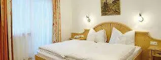 Отель Gartenhotel Daxer Целль-ам-Зе